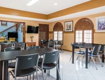 Super 8 Donna Hotel Restoran gambar